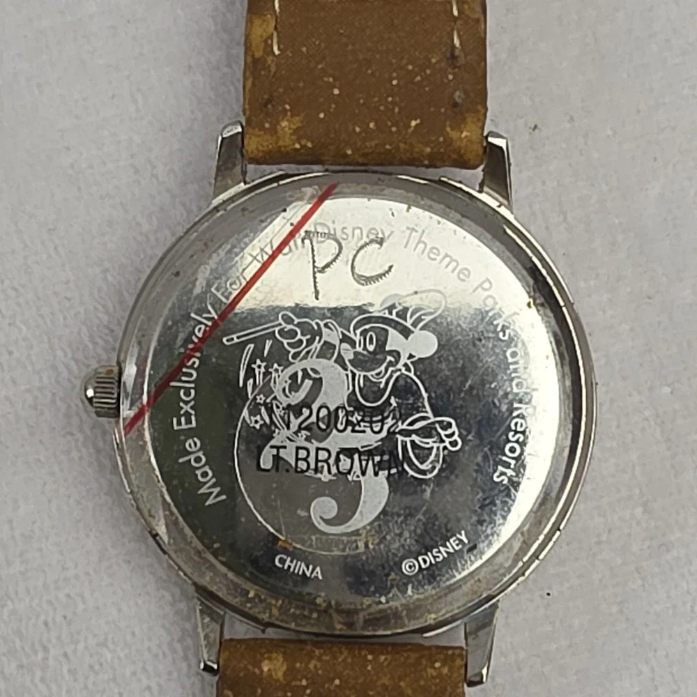 Set Of 2 Vintage Mickey Mouse 25yrs &‎ Hands Watches Damaged Straps